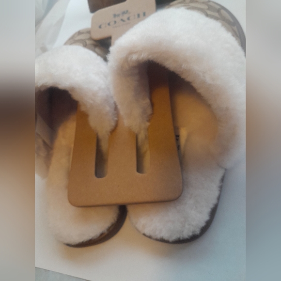 New Coach Zena Slippers In Singature Size 6 NWT - Picture 2 of 7